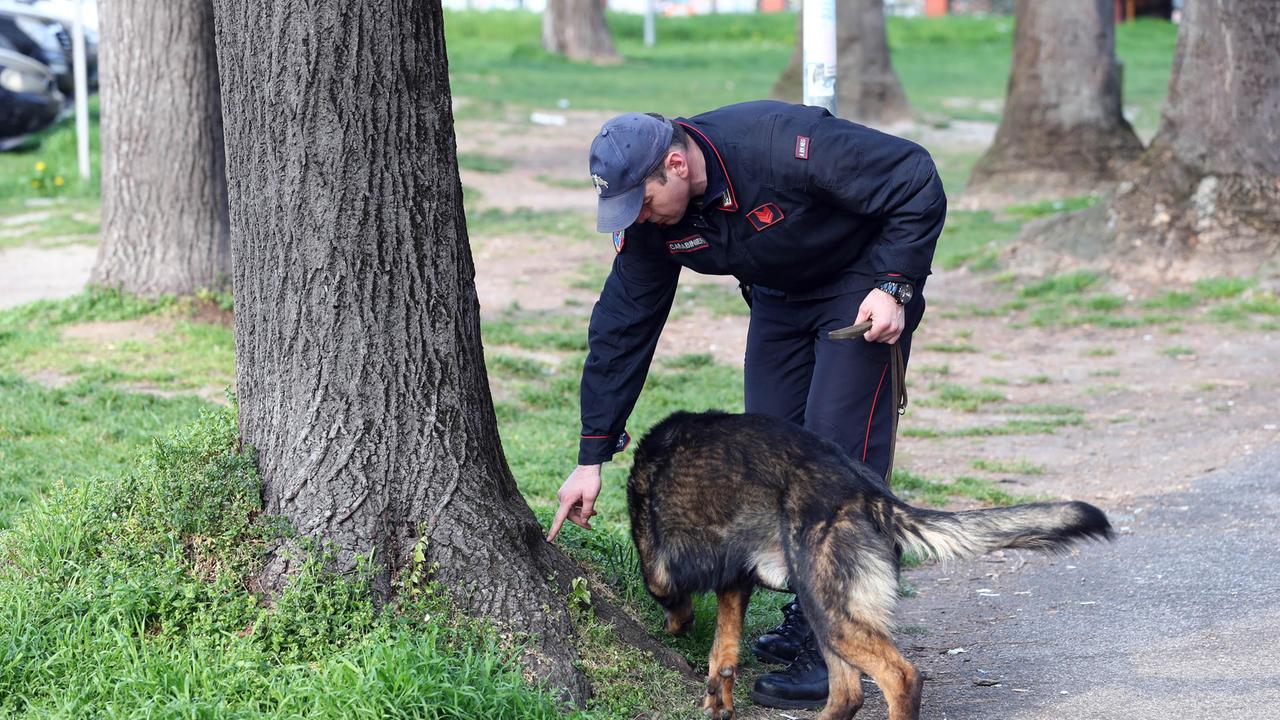 Cambiano le zone e la droga. Il suk dell’eroina in città