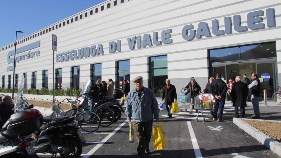 Domeniche al lavoro volontarie e non più di 24 in un anno