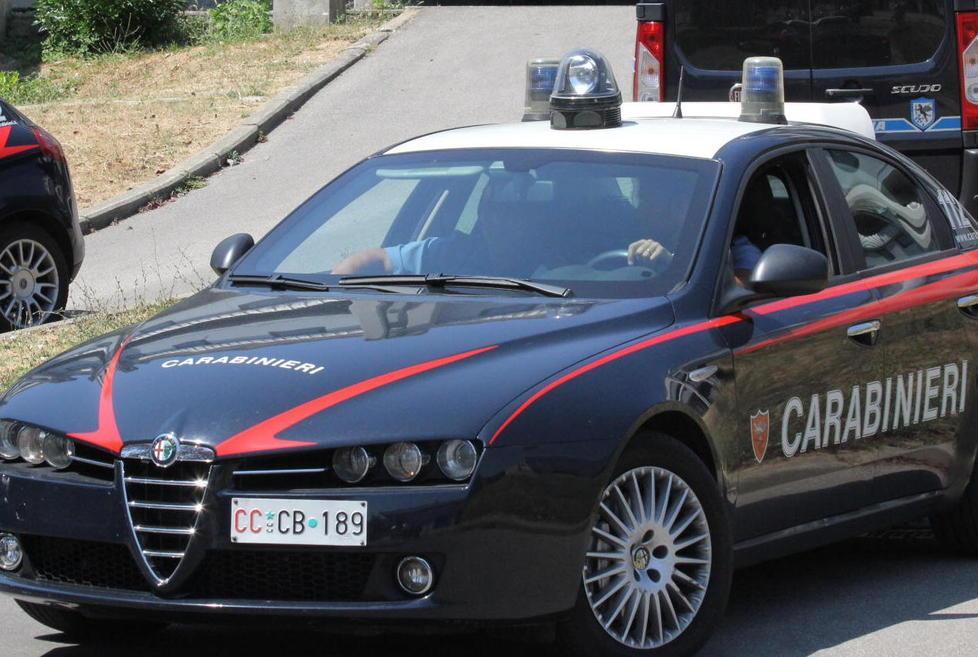 Sorpreso a spacciare hashish e arrestato