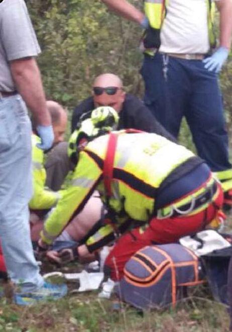 Pensionato 71enne cade in una scarpata alle Fonti di Poiano 