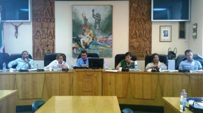 Verde pubblico, opposizione all’attacco