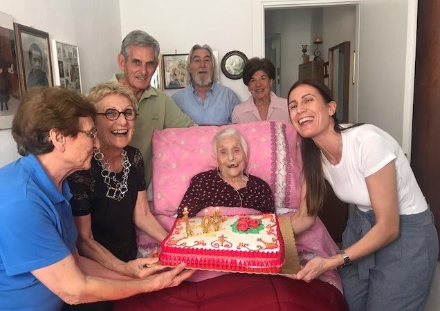  Mariangela Asara festeggia il compleanno numero 105 