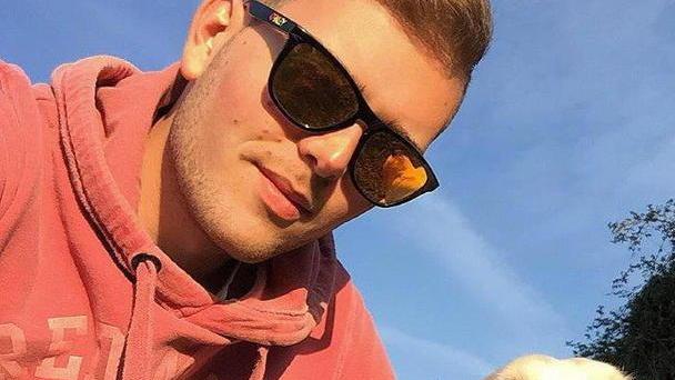 Muore a 22 anni, il babbo: «Tradito da un ostacolo improvviso»