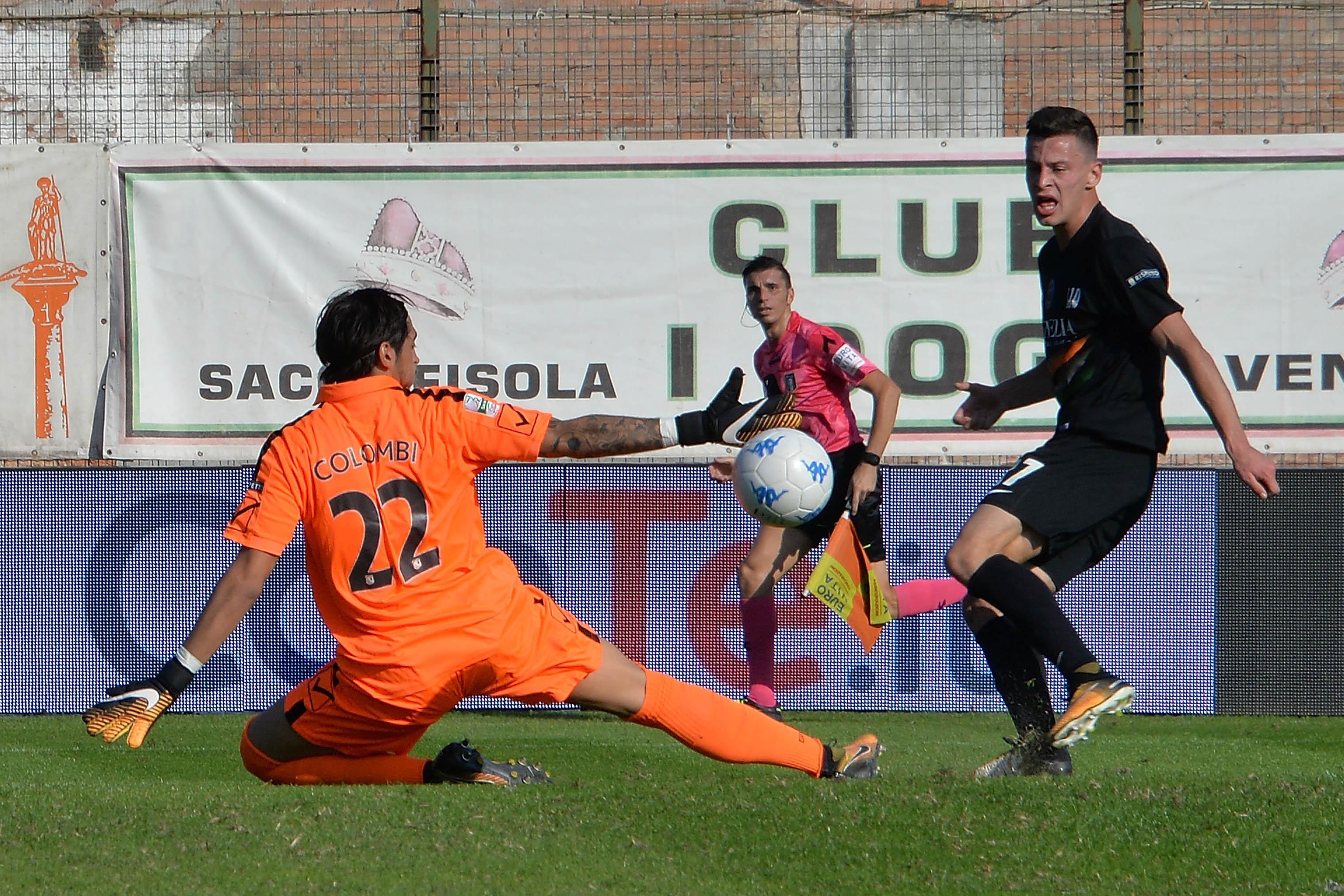 Venezia-Carpi 2-0