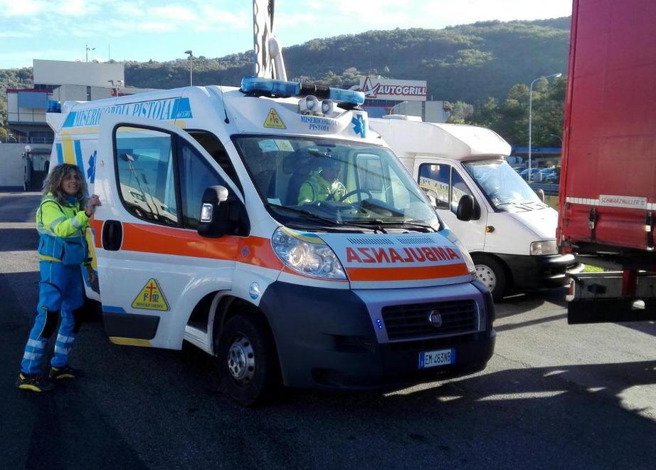Anziani coniugi derubati mentre dormono nel camper