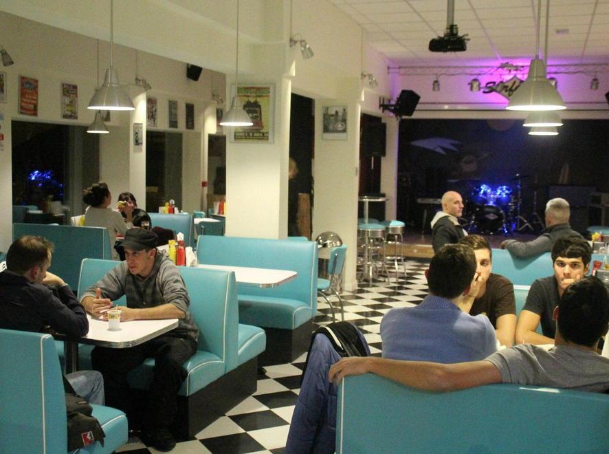 Surfer Joe fa il bis e inaugura a Lucca 