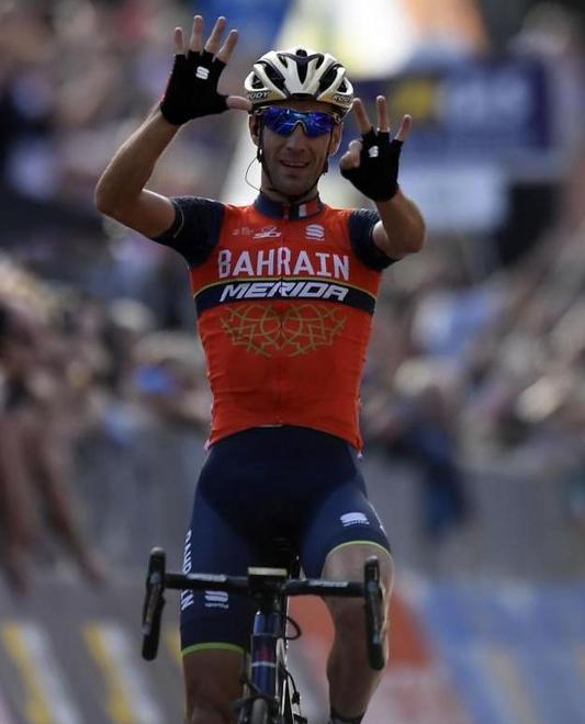 Nibali fa suo il Lombardia Vittoria da dominatore 