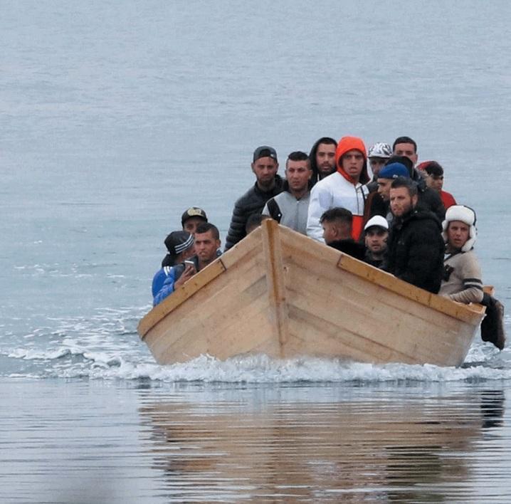 Algerini fuori controllo: emergenza nell’isola 