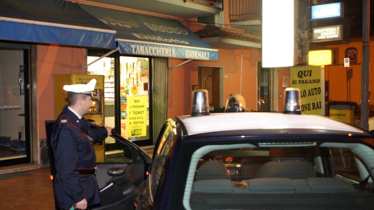 Un intervento dei carabinieri di Pieve a Nievole (foto d'archivio)