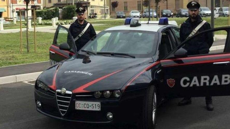 Nipote maltratta la nonna per i soldi