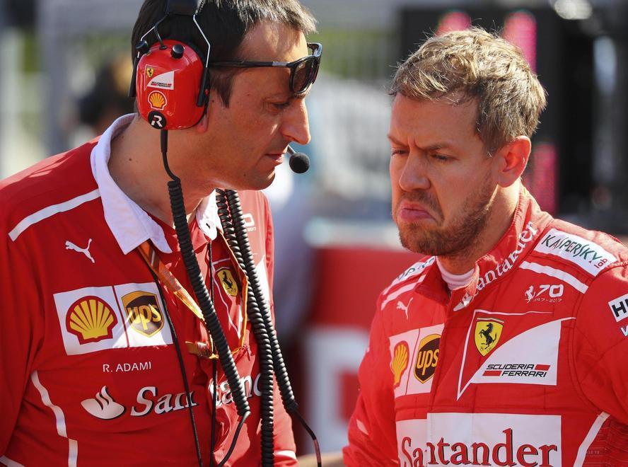 Sebastian: «Adesso è dura» Kimi: «Tutto molto strano»