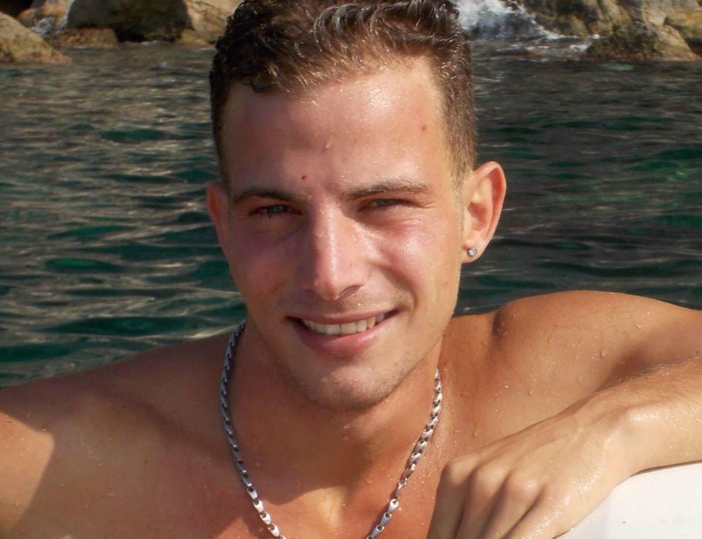 È ancora in coma il ragazzo 26enne ferito a Cannigione