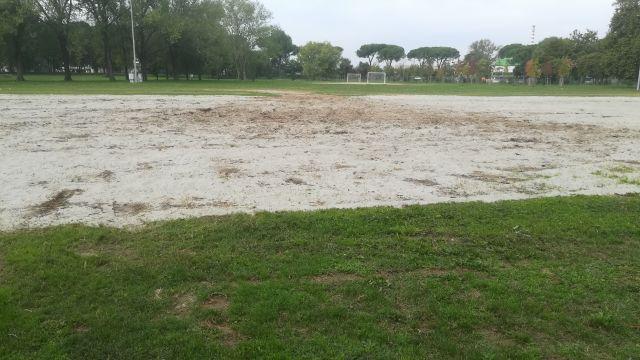 La sabbia all'ex Ippodromo (foto Giuseppe Saija)