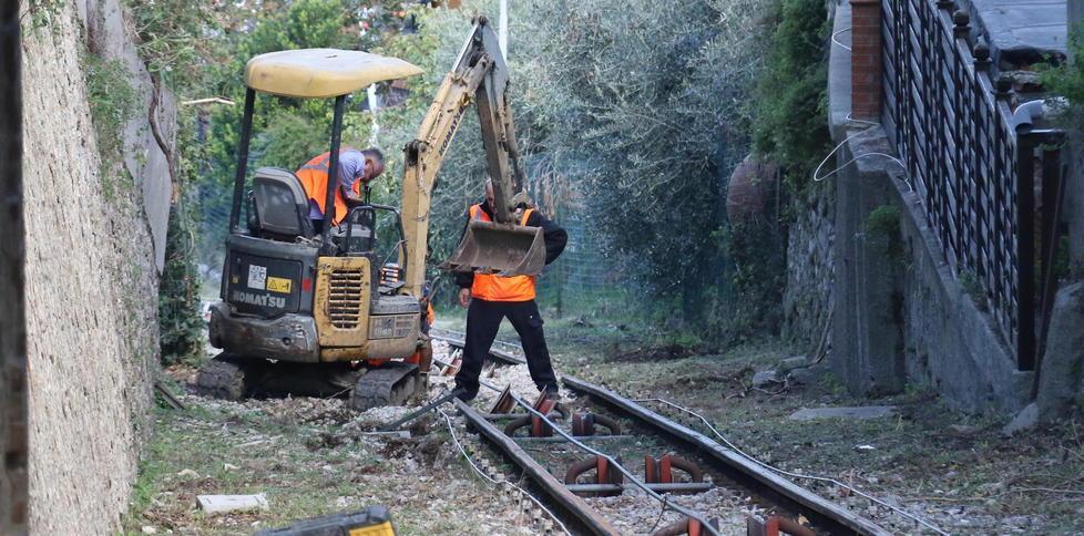 Via ai lavori alla funicolare,  il cantiere durerà due mesi 