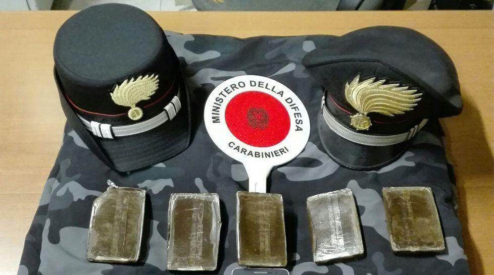 Rimane in carcere il 27enne nei guai per la droga al parco