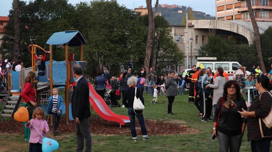 La festa per l’inaugurazione del nuovo parco di via Cividale (Foto Nucci)