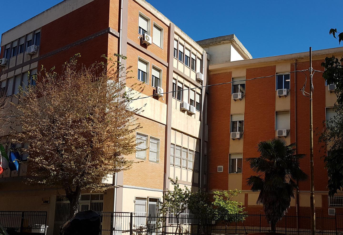 Morti all’ex Provveditorato il sospetto: amianto killer 