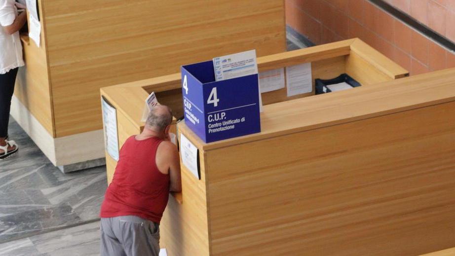 Il medico non c'è: disdette tre visite di fila