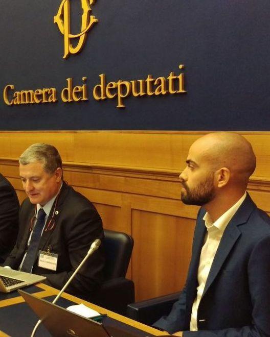 Costantini: «È un diritto scegliere dove vivere» 