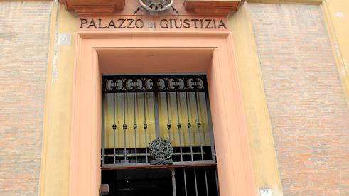 «Nessuna violenza, lei era consenziente»