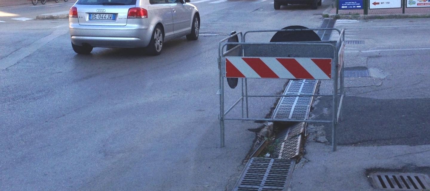Transenne per strada da un mese 