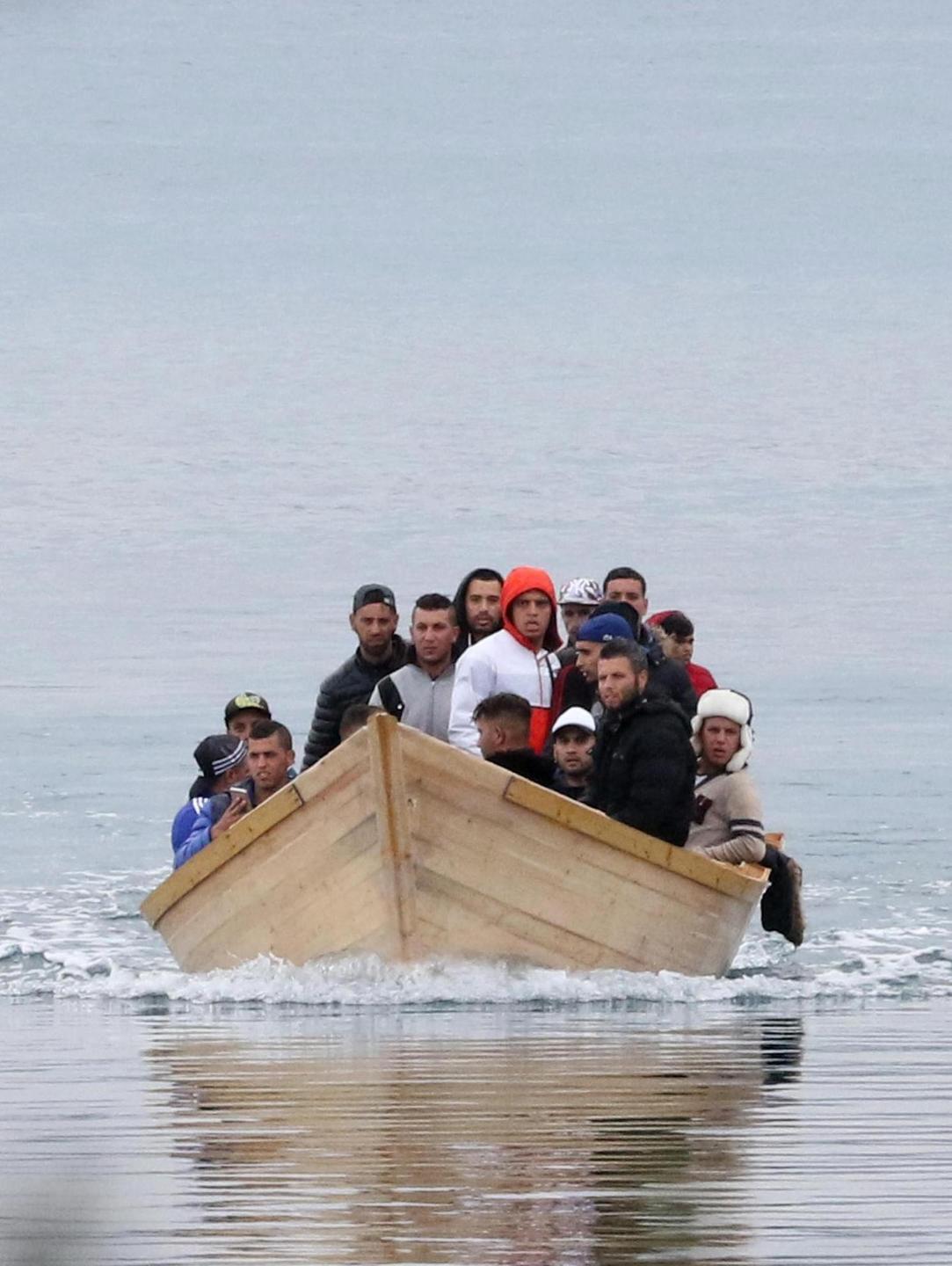 Algerini, due sbarchi in un giorno 