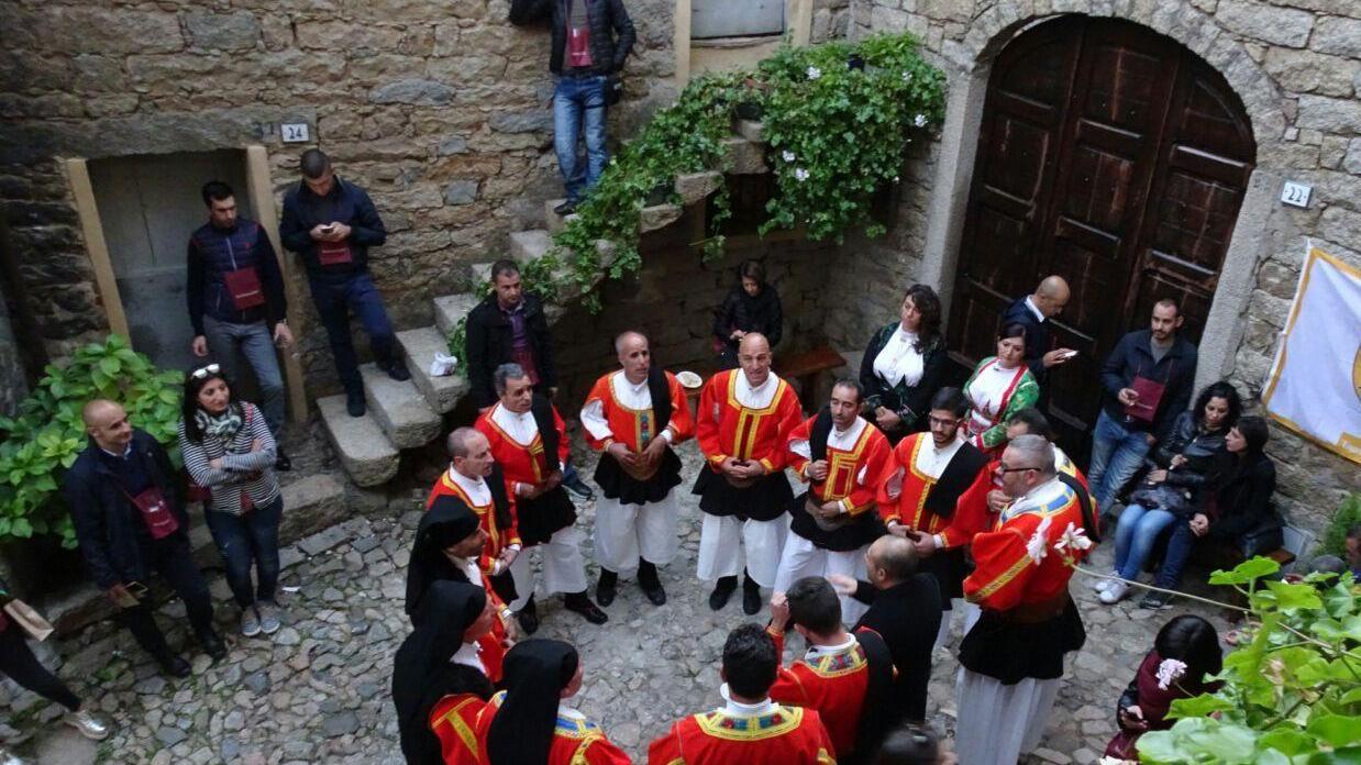 Gavoi, boom delle Cortes: «Ossigeno per l’economia»