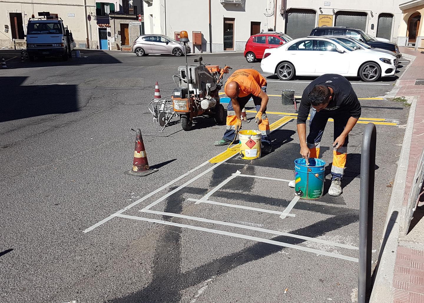 Via i parcheggi, è polemica nel rione di Sant’Onofrio 