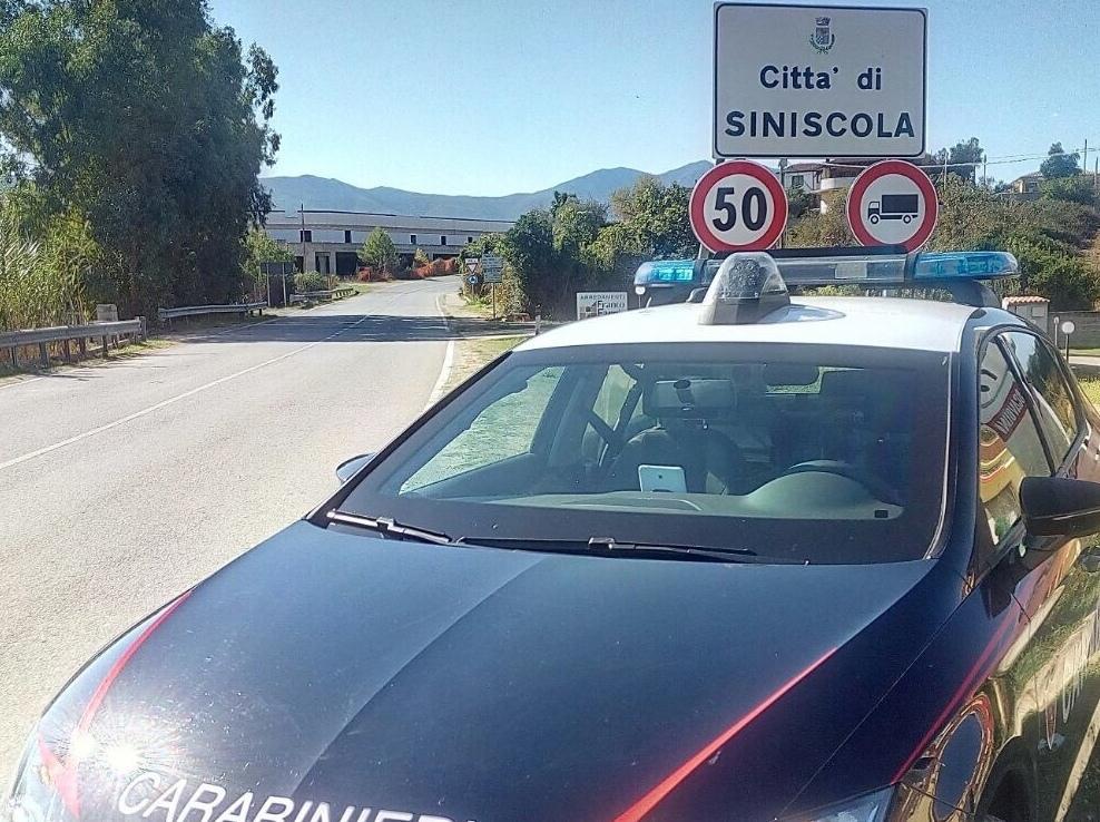 Due arresti e 5 denunce per detenzione di droga