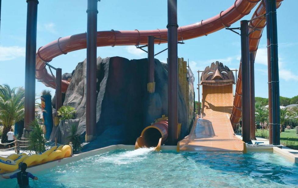 Acqua Village in corsa agli Oscar 