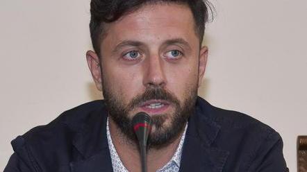 «Nuovi lampioni entro fine 2018»