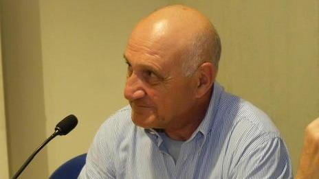 Caos tessere Pd Il candidato sindaco «Avanti tutta»