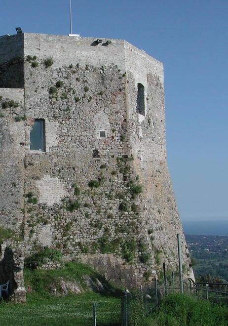 Un’opera d’arte gigantesca per la Versilia 