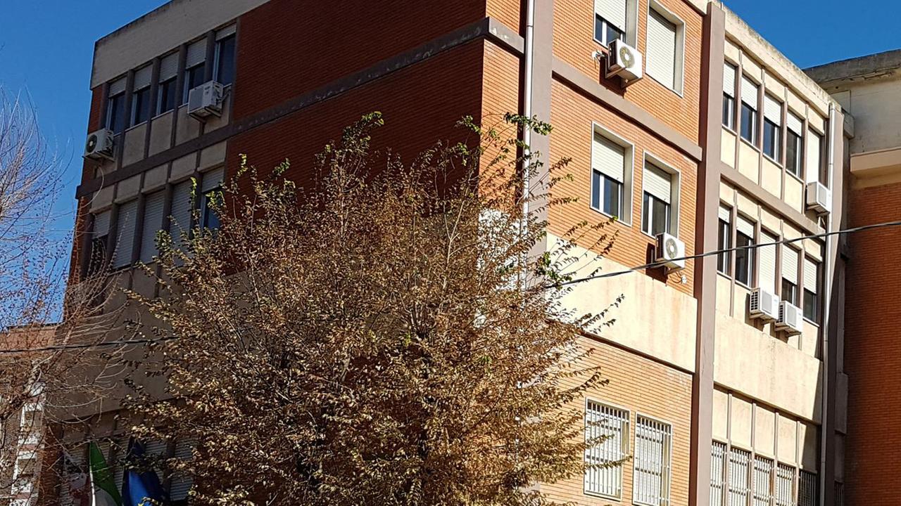 Crisponi: «Indagini sulle troppe morti al Provveditorato»