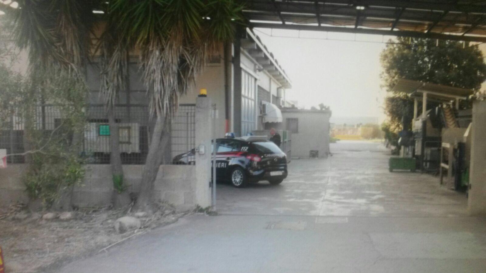 Villacidro, con un furgone rubano 700 litri di olio da un frantoio