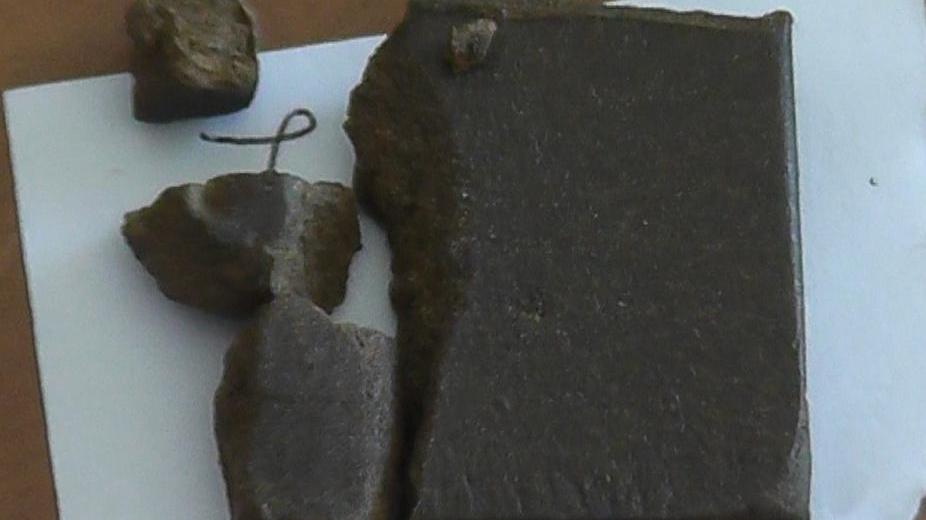 Scarcerato da tre mesi nasconde un chilo di droga a casa della mamma