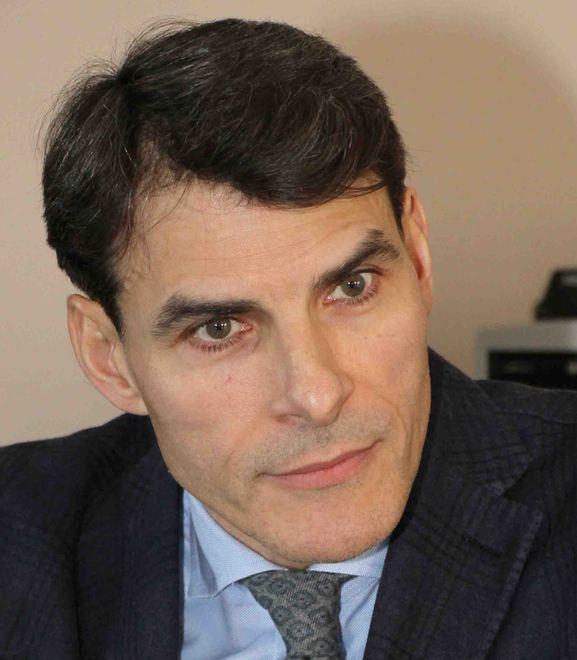 Direttore della Chirurgia Asl e chirurgo esperto