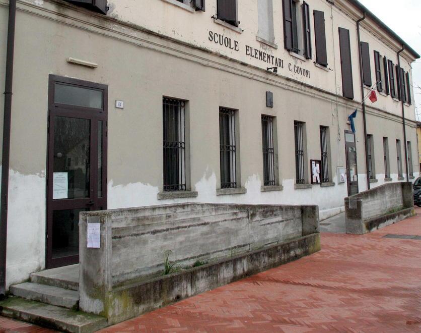 Gli anziani di Tamara al servizio degli alunni 