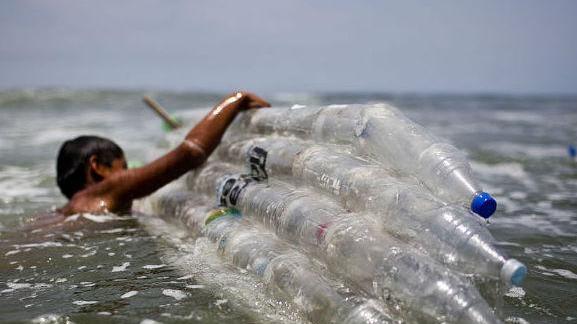 Un piano della Ue per ripulire gli oceani
