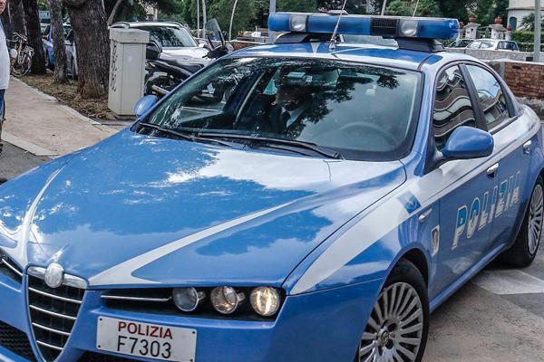 Tenta di rubare in un appartamento del condominio dove vive  