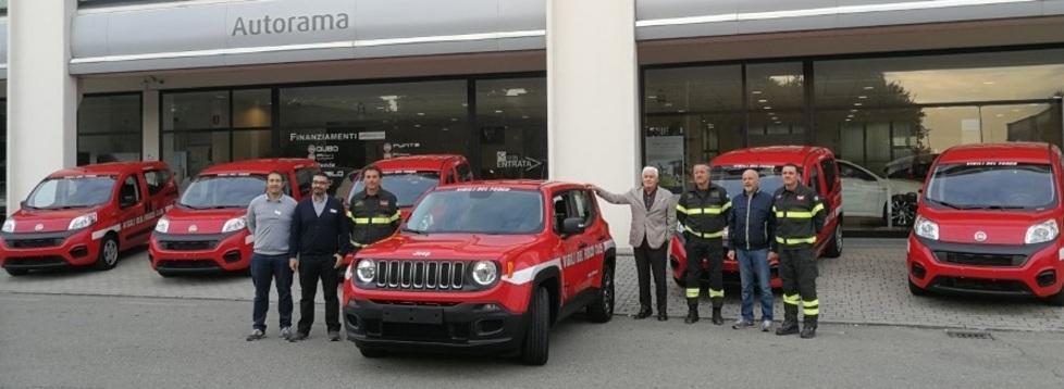 Muore e regala ai nostri pompieri modenesi sei furgoni Doblò e una Jeep 
