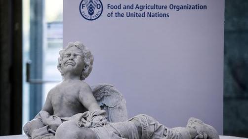 Fao, Papa Francesco dona una scultura che ricorda la tragedia del piccolo Aylan 