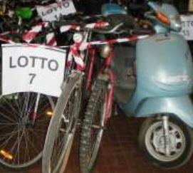 Bici, motorini e tanti cellulari C’è un’asta per la solidarietà