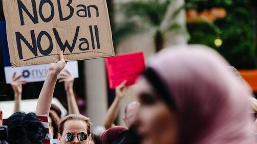 Giudice Hawaii blocca travel ban Trump