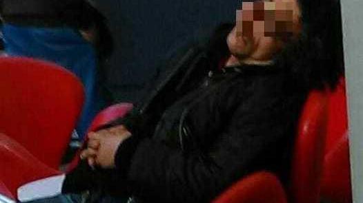 Danni e vandalismi L’uomo senza gamba imperversa in città