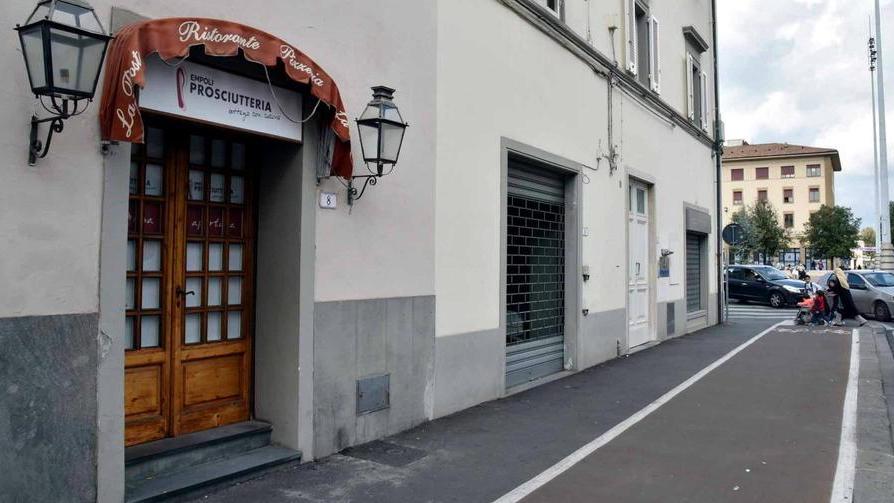 Dagli uffici si passa al cibo metamorfosi di una strada