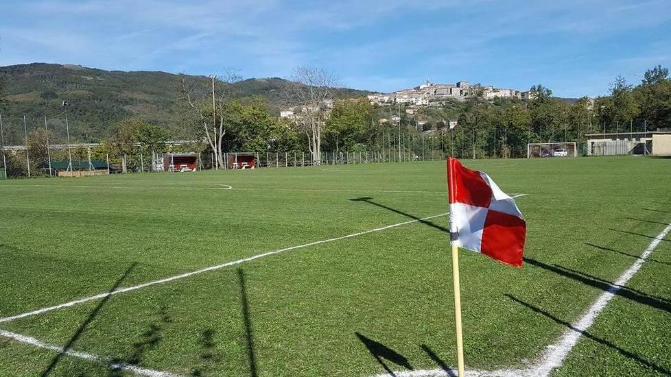 L’aiuola del borgo affidata a un pensionato