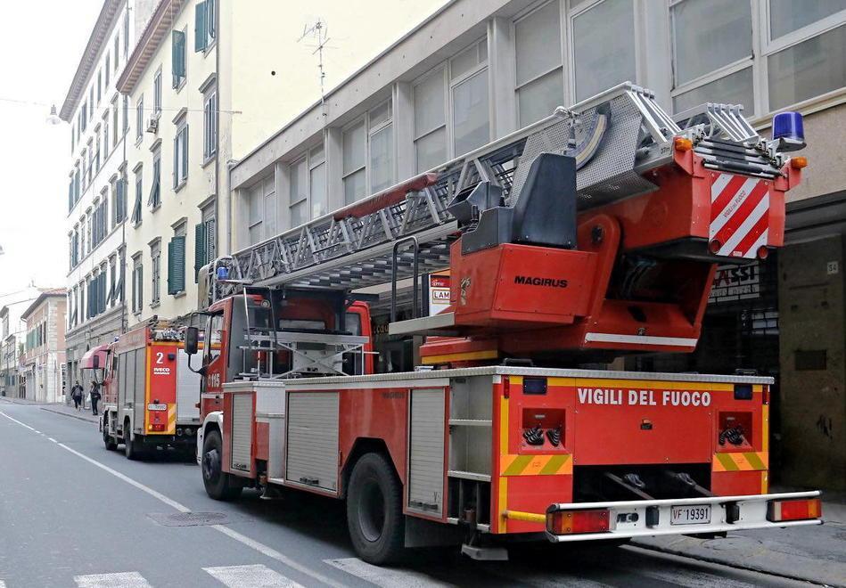 Incendio alla ditta Costa? Macché era il falò dei ragazzi 