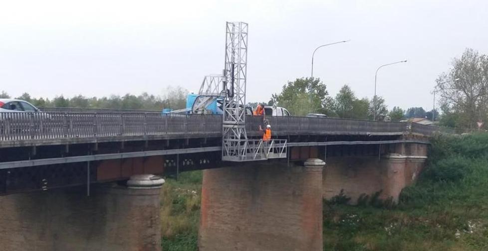 Ponte sul Panaro a Finale chiuso fino a Natale 