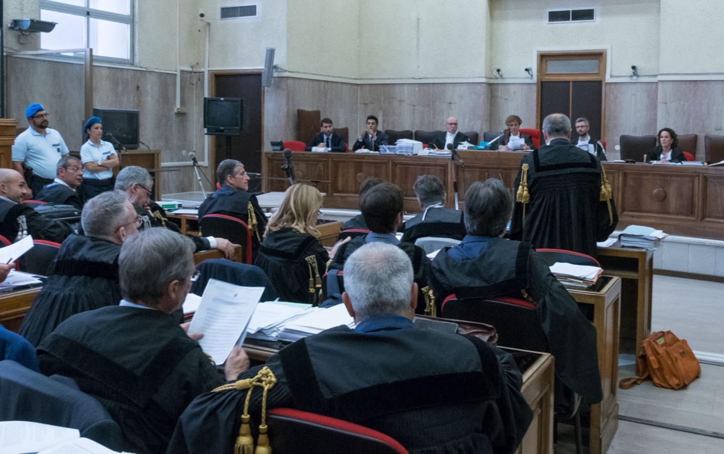 Assalti ai portavalori chieste pene fino a 20 anni 